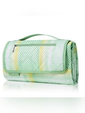 NWT Clinique Foldable Picnic Blanket